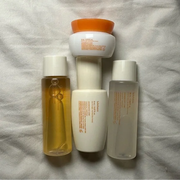 NWB Sulwhasoo Skincare Set - Picture 3 of 3